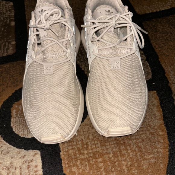 Adidas size 4 1/2 - Picture 3 of 7